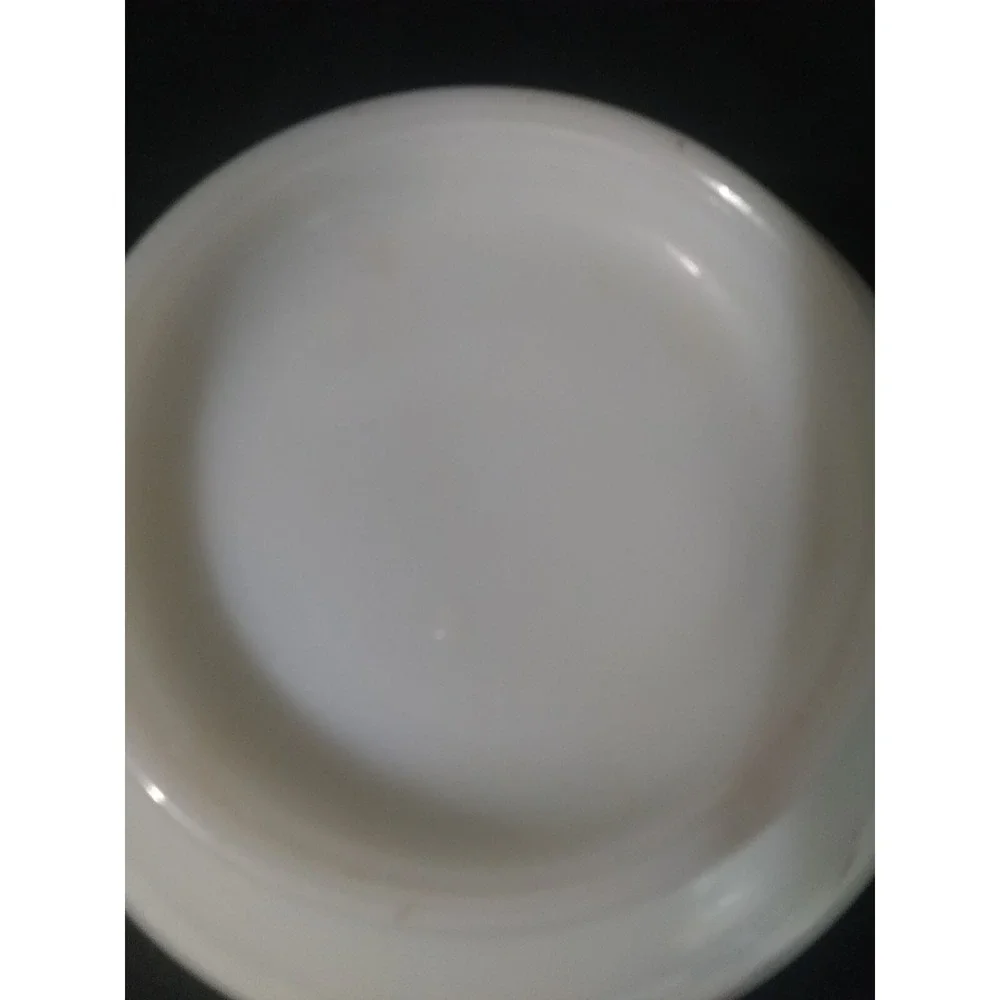 Small Mixing Bowl Ribbed Milk Glass Pour Spout 6.5 Inch‎ Diameter Vintage READ